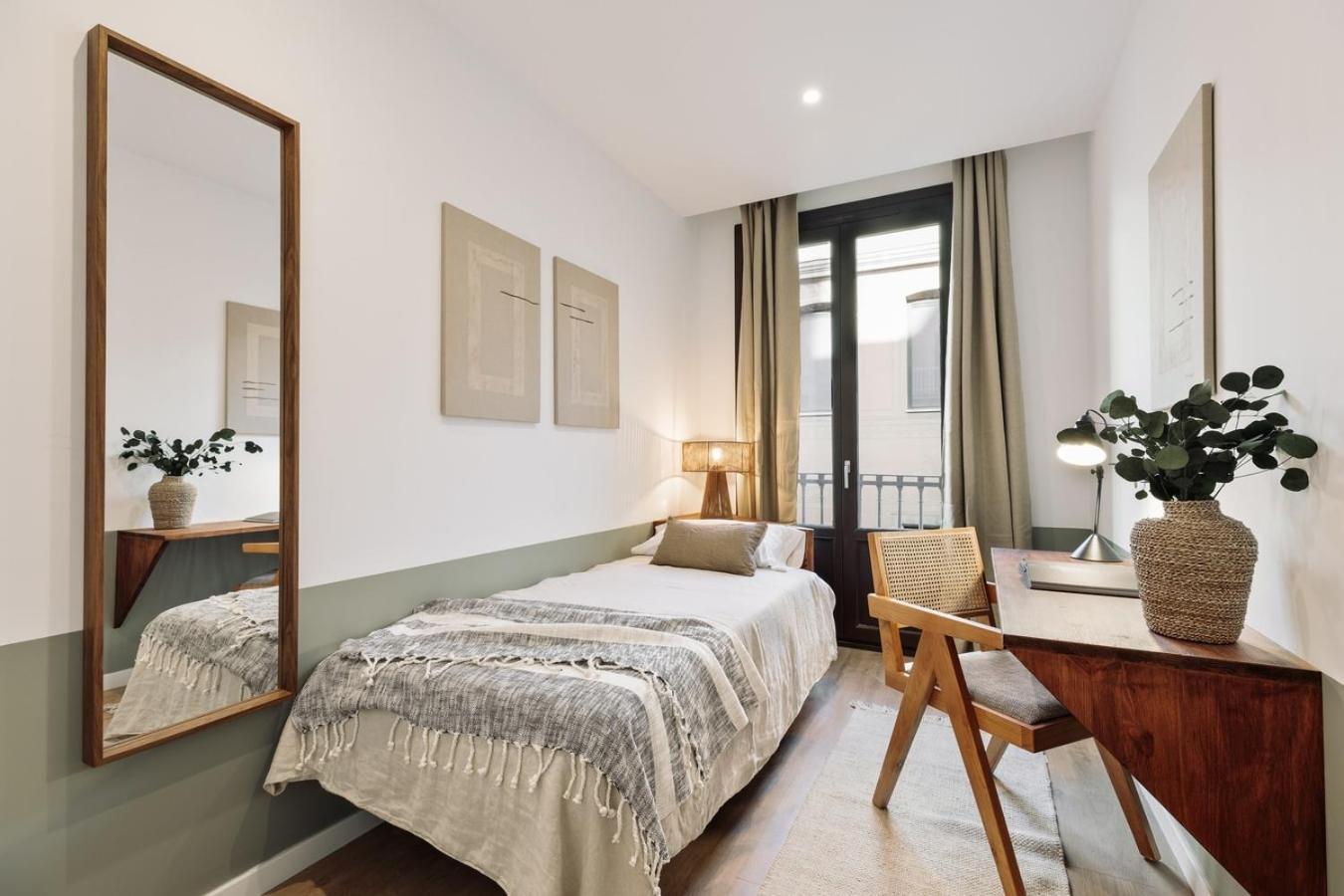 Pompei - 2 Bedrooms, Balcony And Terrace In Ciutat Vella Appartamento *